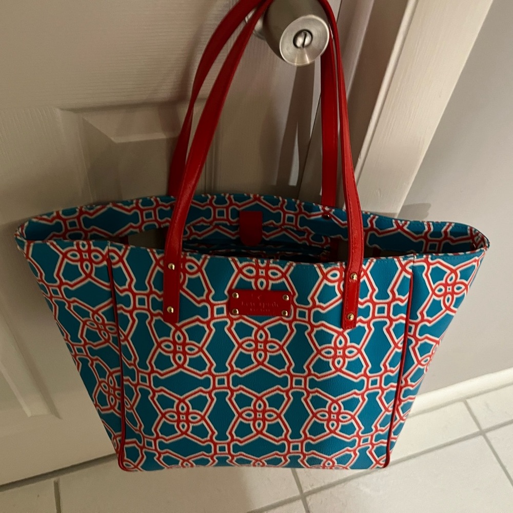 Vintagy EUC Kate Spade Coral Reef tote.
